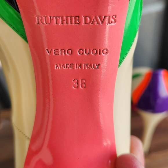 Ruthie Davis Popsicle Peep-Toe PLATFORM HEELS - Picture 9 of 9